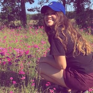 Meet your Posher, Cynthia